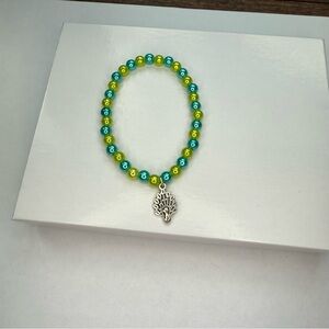 👾5 for $25 Elegant Green and Yellow Beaded Bracelet with Silver Charm